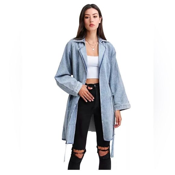 NWT Belle and Bloom Boyfriend Denim Jacket - Picture 1 of 7